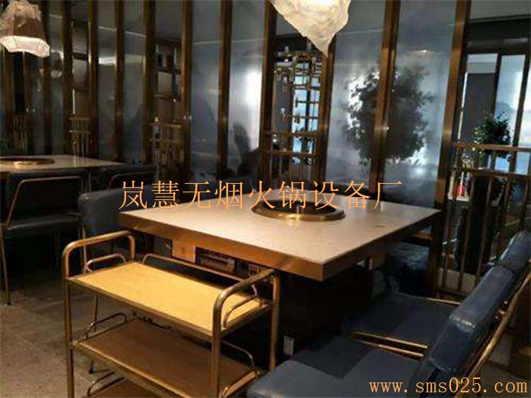 四川油煙凈化批發(fā)設(shè)備（www.meishijia520.cn)