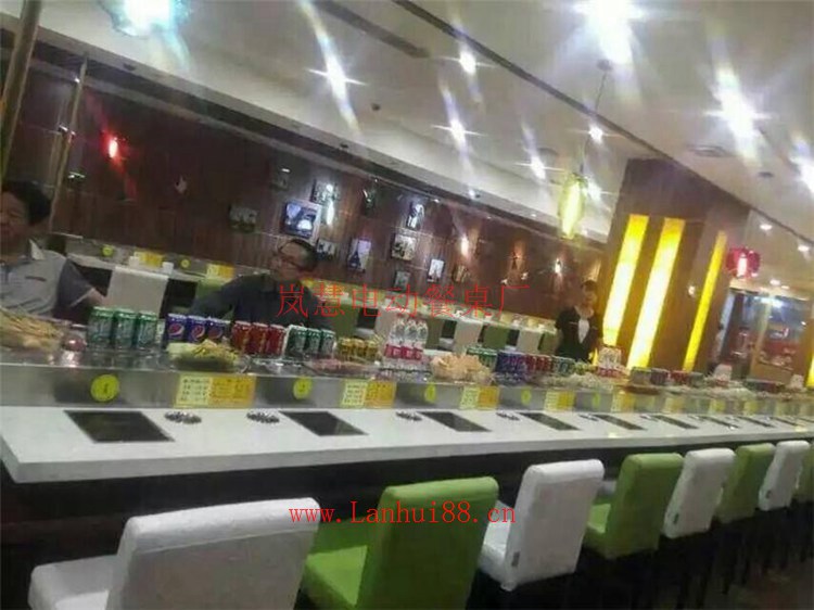 為什么這么多年我們依然選擇嵐慧火鍋設備廠?（www.meishijia520.cn)