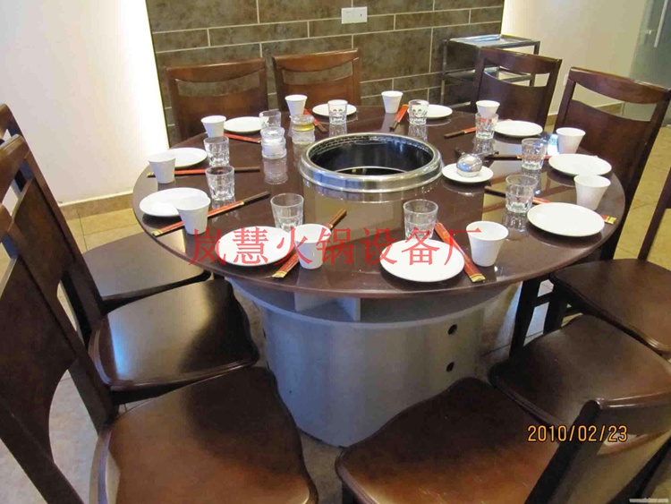 工廠直銷無煙火鍋設備怎樣計算價格? 工廠直銷無煙火鍋設備怎樣計算價格?(www.meishijia520.cn)